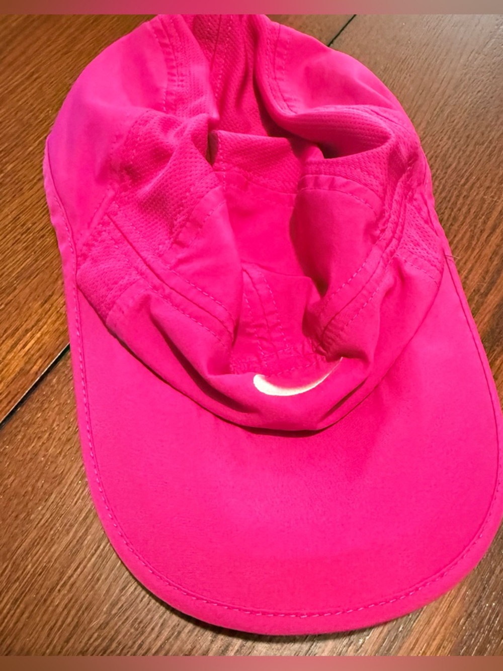 Nike Featherlight Dri Fit Bright Hot Pink Running Golf Cycling Hat Cap
